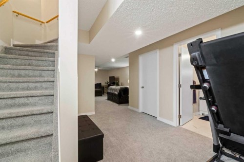 10 Taralea Bay Ne, Calgary, AB 