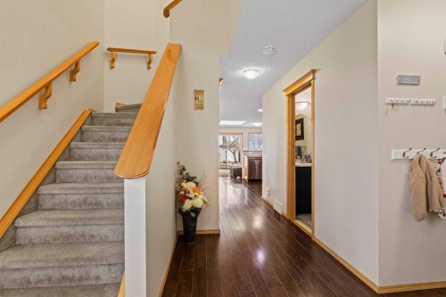 10 Taralea Bay Ne, Calgary, AB 