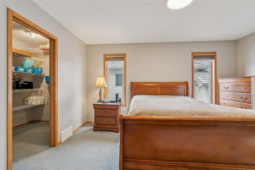 10 Bow Ridge Lane, Cochrane, AB - Indoor Photo Showing Bedroom