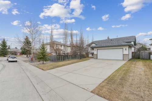 10 Bow Ridge Lane, Cochrane, AB - Outdoor