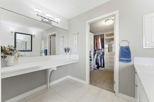 172 Auburn Bay Avenue Se, Calgary, AB - Indoor Photo Showing Bathroom