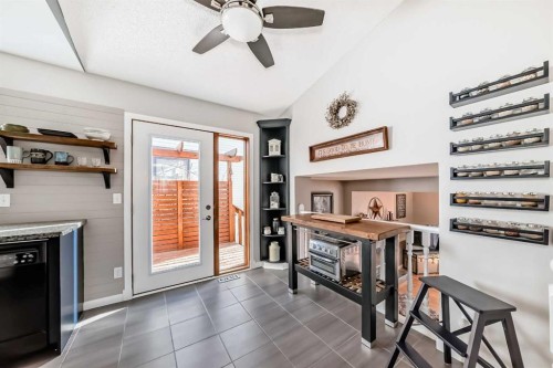 555 Woodbine Boulevard Sw, Calgary, AB 