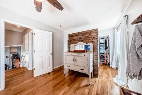 555 Woodbine Boulevard Sw, Calgary, AB 