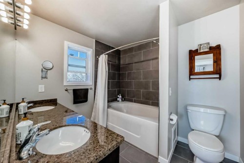 555 Woodbine Boulevard Sw, Calgary, AB 