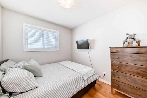 555 Woodbine Boulevard Sw, Calgary, AB 