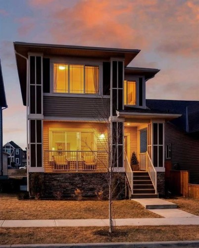 825 Reynolds Manor SW Airdrie, AB T4B 5G2