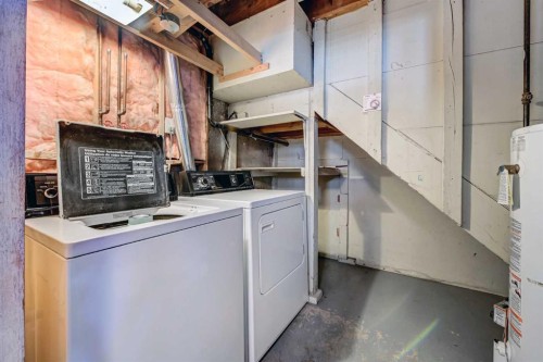 48 Westover Drive Sw, Calgary, AB - Indoor Photo Showing Laundry Room