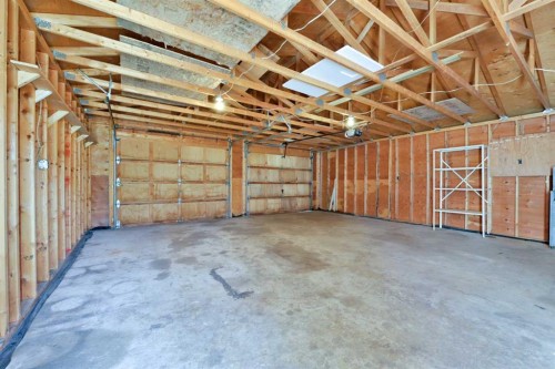 48 Westover Drive Sw, Calgary, AB - Indoor Photo Showing Garage