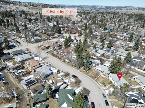48 Westover Drive Sw, Calgary, AB - Outdoor With View