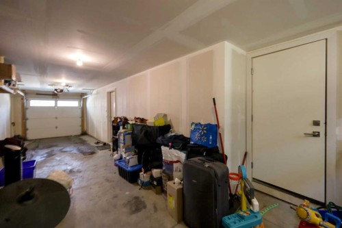 507-72 Cornerstone Manor Ne, Calgary, AB - Indoor Photo Showing Garage