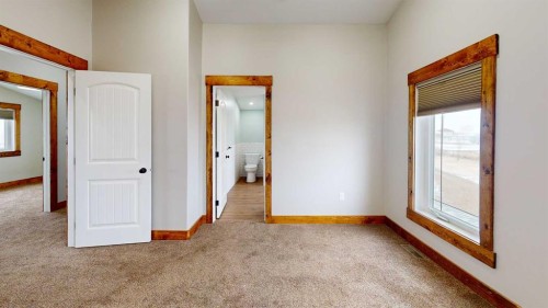 114039 Range Road 221, Rural Lethbridge County, AB - Indoor Photo Showing Other Room