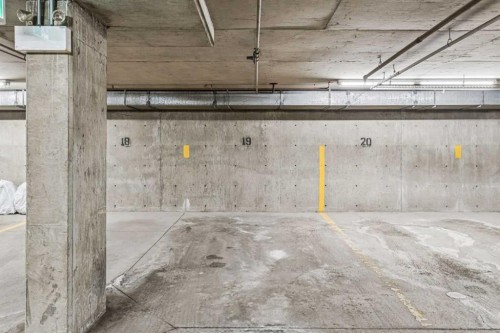 2211-2371 Eversyde Avenue Sw, Calgary, AB - Indoor Photo Showing Garage