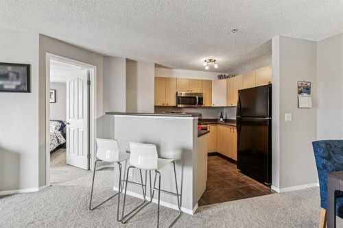 2211-2371 Eversyde Avenue Sw, Calgary, AB - Indoor Photo Showing Kitchen