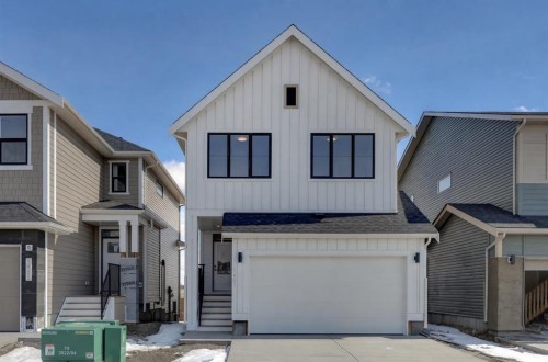 1481 South Point Villas SW Airdrie, AB T4B 5P2