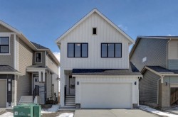 1481 South Point Villas SWAirdrie, AB T4B 5P2
