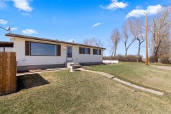 335 1 Street Irricana, AB T0M 1B0