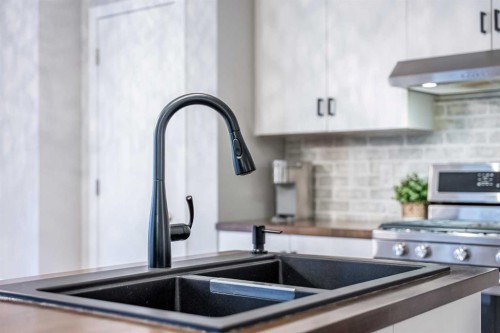 17 Hidden Close Nw, Calgary, AB 