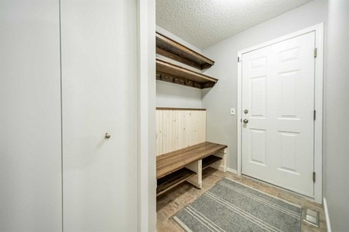 17 Hidden Close Nw, Calgary, AB 