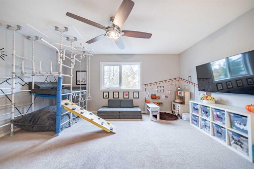 17 Hidden Close Nw, Calgary, AB 