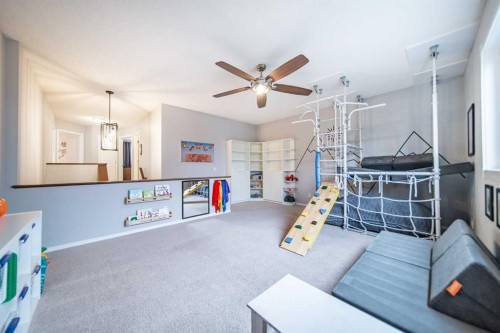 17 Hidden Close Nw, Calgary, AB 