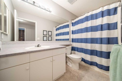 17 Hidden Close Nw, Calgary, AB 