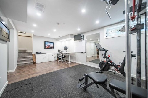 17 Hidden Close Nw, Calgary, AB 