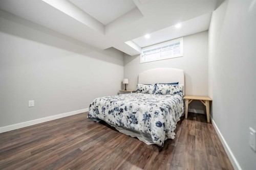 17 Hidden Close Nw, Calgary, AB 