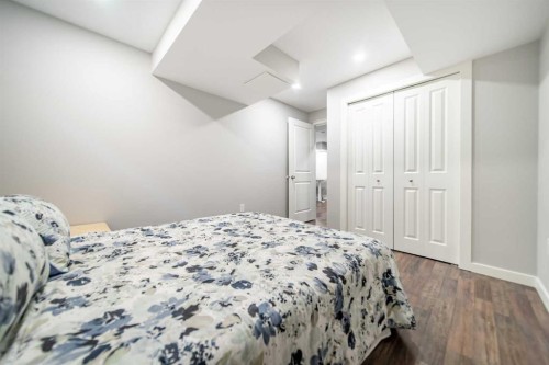 17 Hidden Close Nw, Calgary, AB 