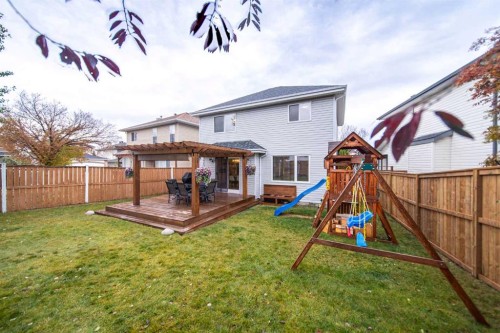 17 Hidden Close Nw, Calgary, AB 