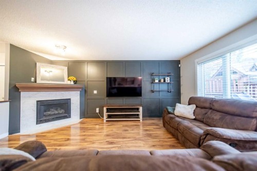 17 Hidden Close Nw, Calgary, AB 