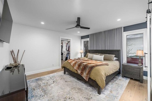 2328 58 Avenue Sw, Calgary, AB - Indoor Photo Showing Bedroom