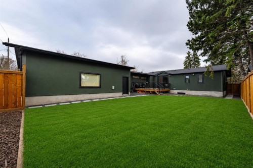 2328 58 Avenue Sw, Calgary, AB - Outdoor