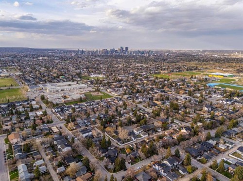 2328 58 Avenue Sw, Calgary, AB - Outdoor With View