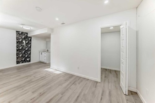 636 Skyview Ranch Grove Ne, Calgary, AB - Indoor Photo Showing Other Room