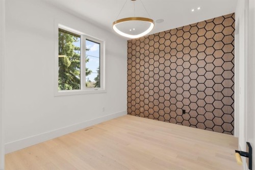 2613 6 Avenue Nw, Calgary, AB - Indoor
