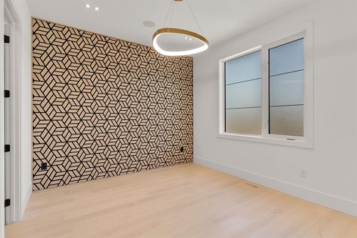 2613 6 Avenue Nw, Calgary, AB - Indoor Photo Showing Other Room