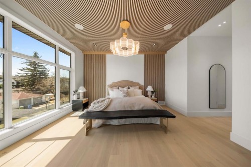 2613 6 Avenue Nw, Calgary, AB - Indoor Photo Showing Bedroom