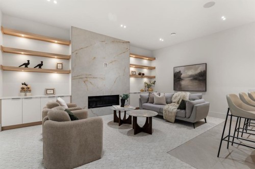 2613 6 Avenue Nw, Calgary, AB - Indoor Photo Showing Other Room