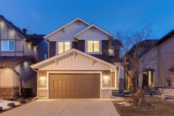 29 Aspenshire Crescent SW Calgary, AB T3H 0R4
