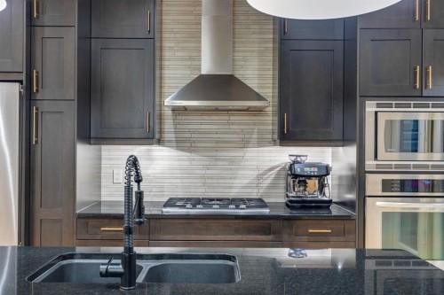 29 Aspenshire Crescent Sw, Calgary, AB - Indoor Photo Showing Kitchen With Stainless Steel Kitchen With Double Sink With Upgraded Kitchen