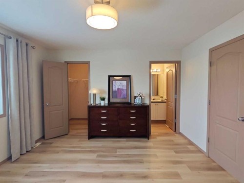 22 Arthur Close, Red Deer, AB - Indoor Photo Showing Other Room