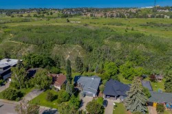 333 Wildwood Drive SW Calgary, AB T3C 3E4