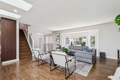 69 Suntree Lane, Okotoks, AB - Indoor Photo Showing Living Room