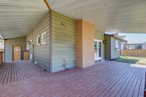69 Suntree Lane, Okotoks, AB - Outdoor With Exterior