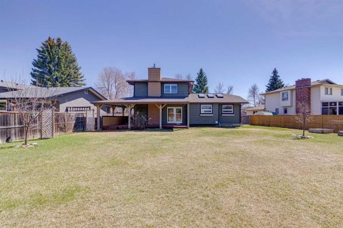69 Suntree Lane, Okotoks, AB - Outdoor