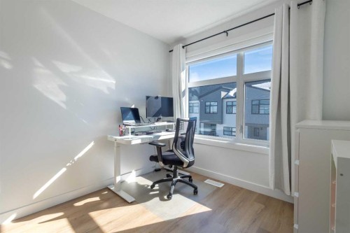 897 Mahogany Boulevard Se, Calgary, AB - Indoor Photo Showing Office