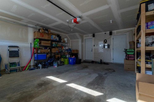 897 Mahogany Boulevard Se, Calgary, AB - Indoor Photo Showing Garage
