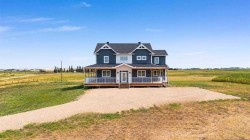 250051 Range Road 250 Rural Wheatland County, AB T1P 0M4