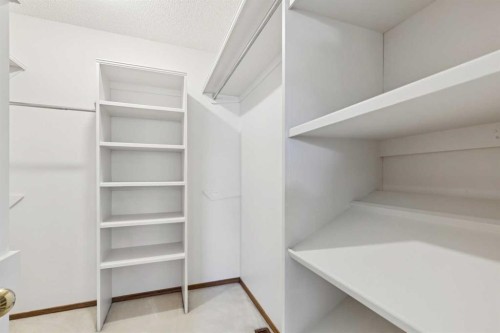 1442 Sunwood Road Se, Calgary, AB - Indoor With Storage