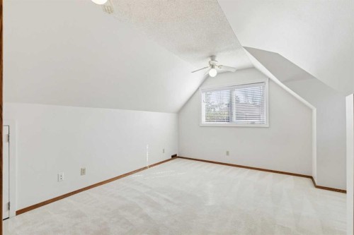 1442 Sunwood Road Se, Calgary, AB - Indoor Photo Showing Other Room
